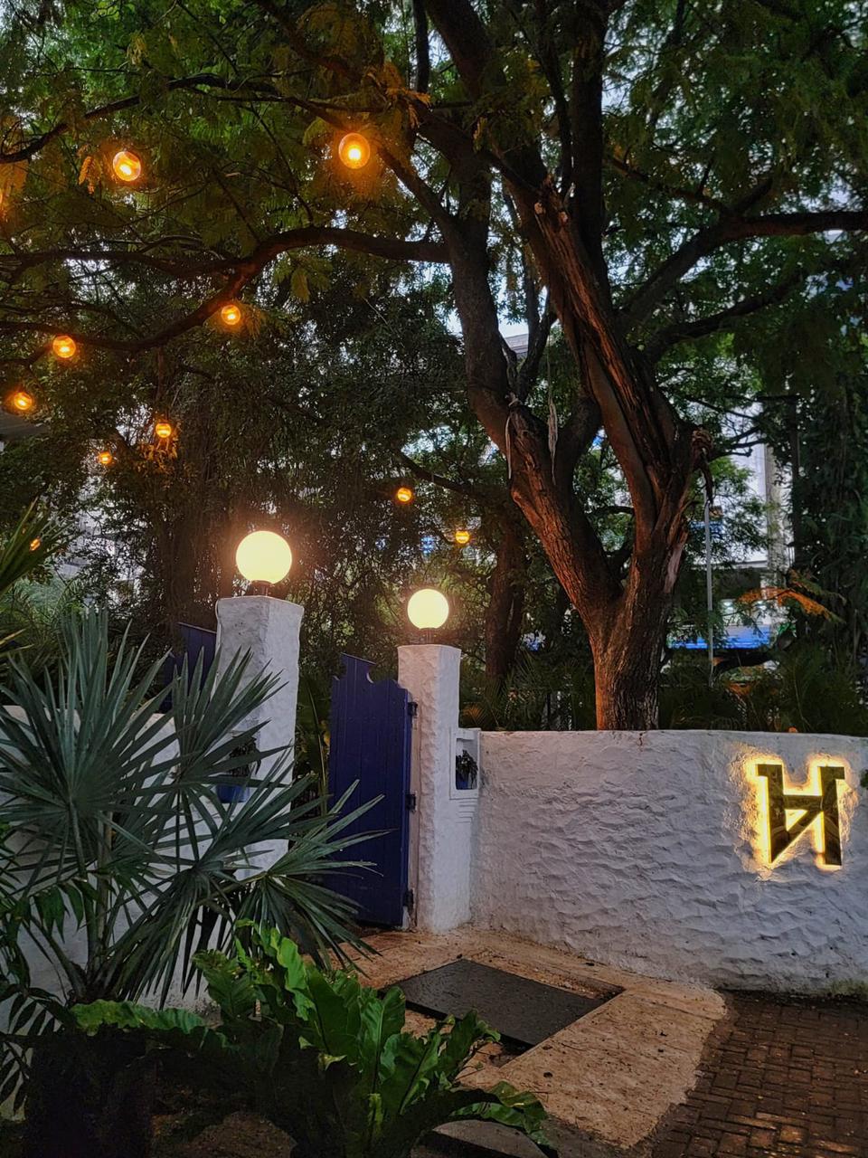 Cedar Oak Café (Brahm) The Poona Club Ltd